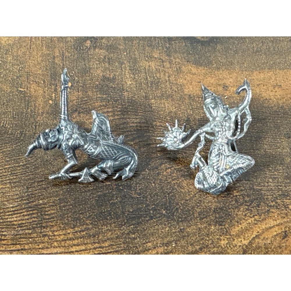 Vintage Sterling Silver Made‎ in Siam Mekkala Ramasoon Screw Back Earrings Thai